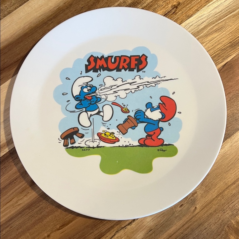 Vintage 1980s Smurfs Cartoon Plastic Plate Deka Brand 8”